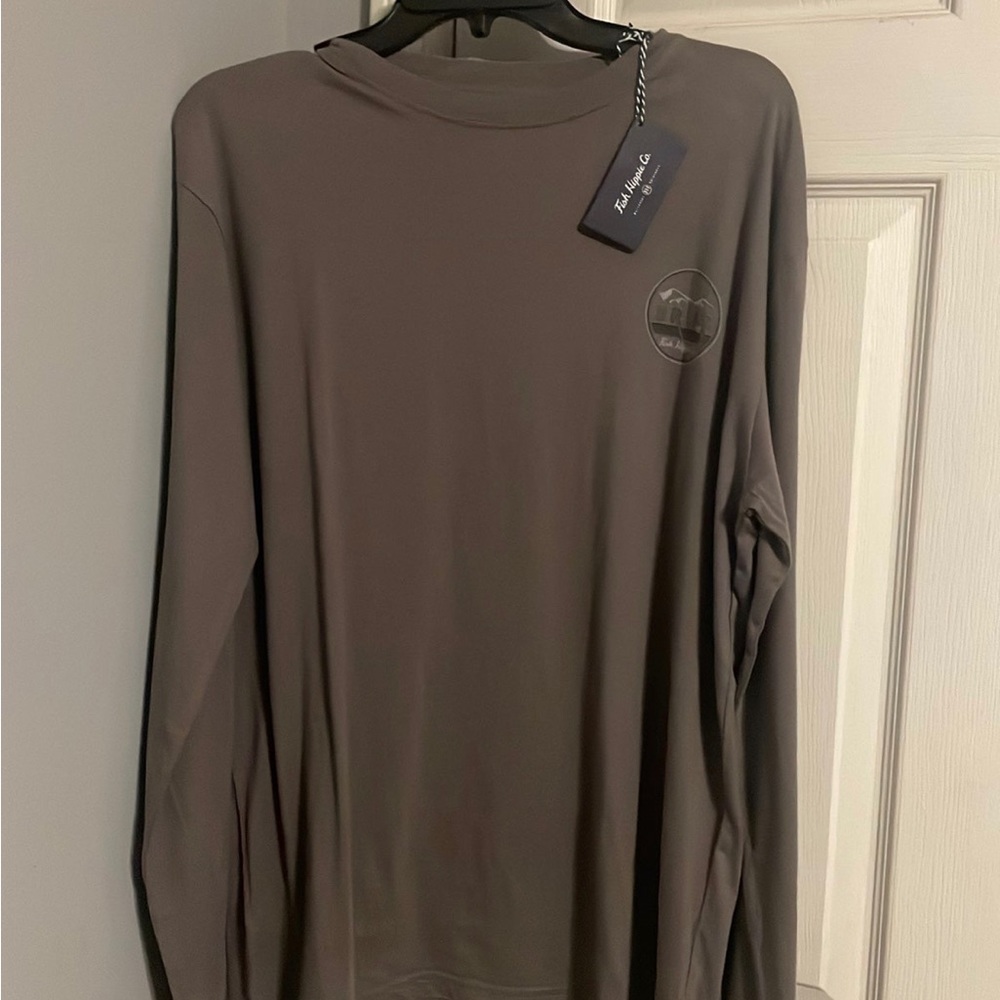 Men’s long sleeve size large Fish Hippe t-shirt